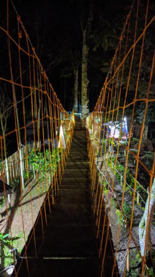Penginapan Segitiga 2 万隆 外观 照片
