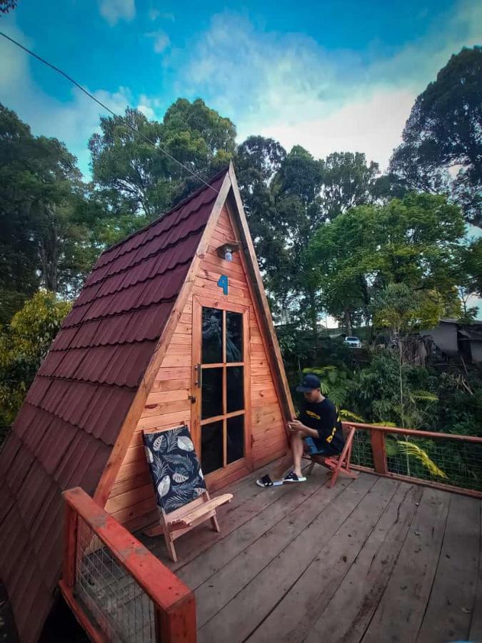 Penginapan Segitiga 2 万隆 外观 照片