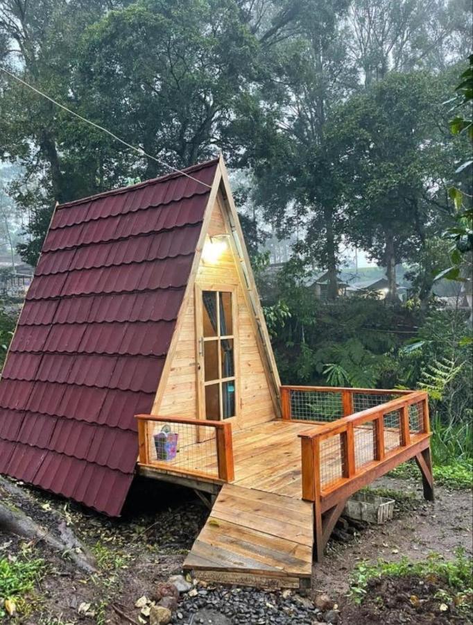 Penginapan Segitiga 2 万隆 外观 照片